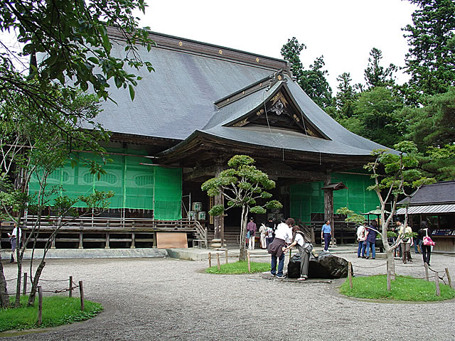 06