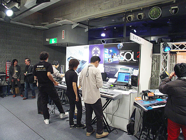 Hall02